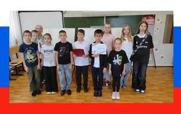 В МБОУ ДО ДЮЦ педагог-организатор Л.Н. Борисенко провела литературную переменку «Мы вместе» для обучающихся.