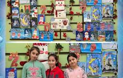 В МАОУ СОШ № 43 состоялась новогодняя выставка.