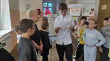 В МБОУ ДО ДЮЦ педагог-организатор Л.Н. Борисенко провела беседу «Мой любимый учитель».